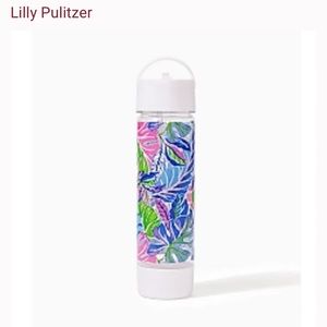 Lilly Pulitzer Grotto Beleaf in yourself water bottle